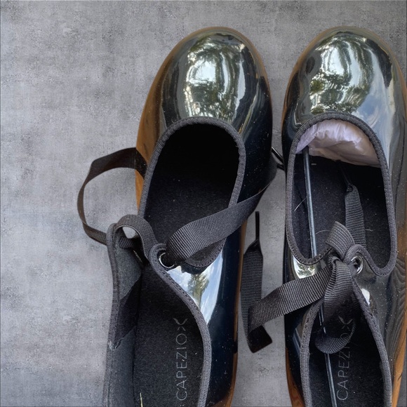 Tap shoes black shiny with lace thick and black - Picture 1 of 5
